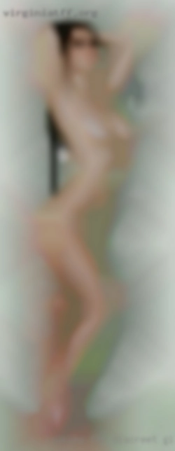 Looking for girls ages discreet meets.